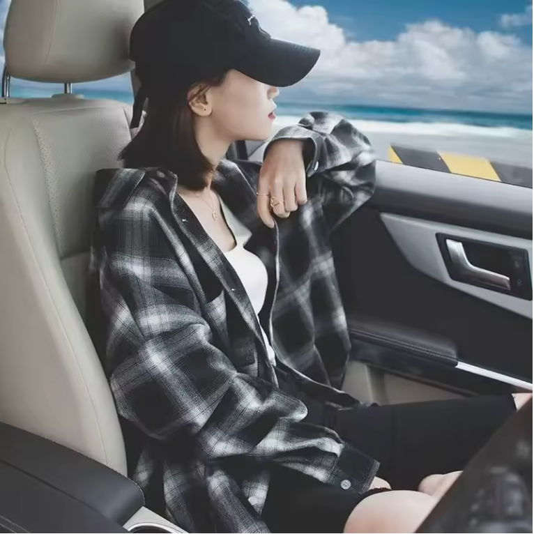 Black And White Plaid Women's Loose Fit Korean Style Spring Top Vintage HongKong Flavor Bf Wind Ins Student Vintage HongKong Fla